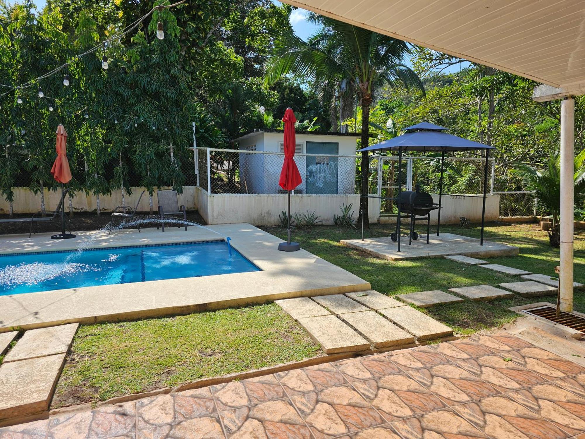 Oasis With Pool Near Panama Canal Bagian luar foto