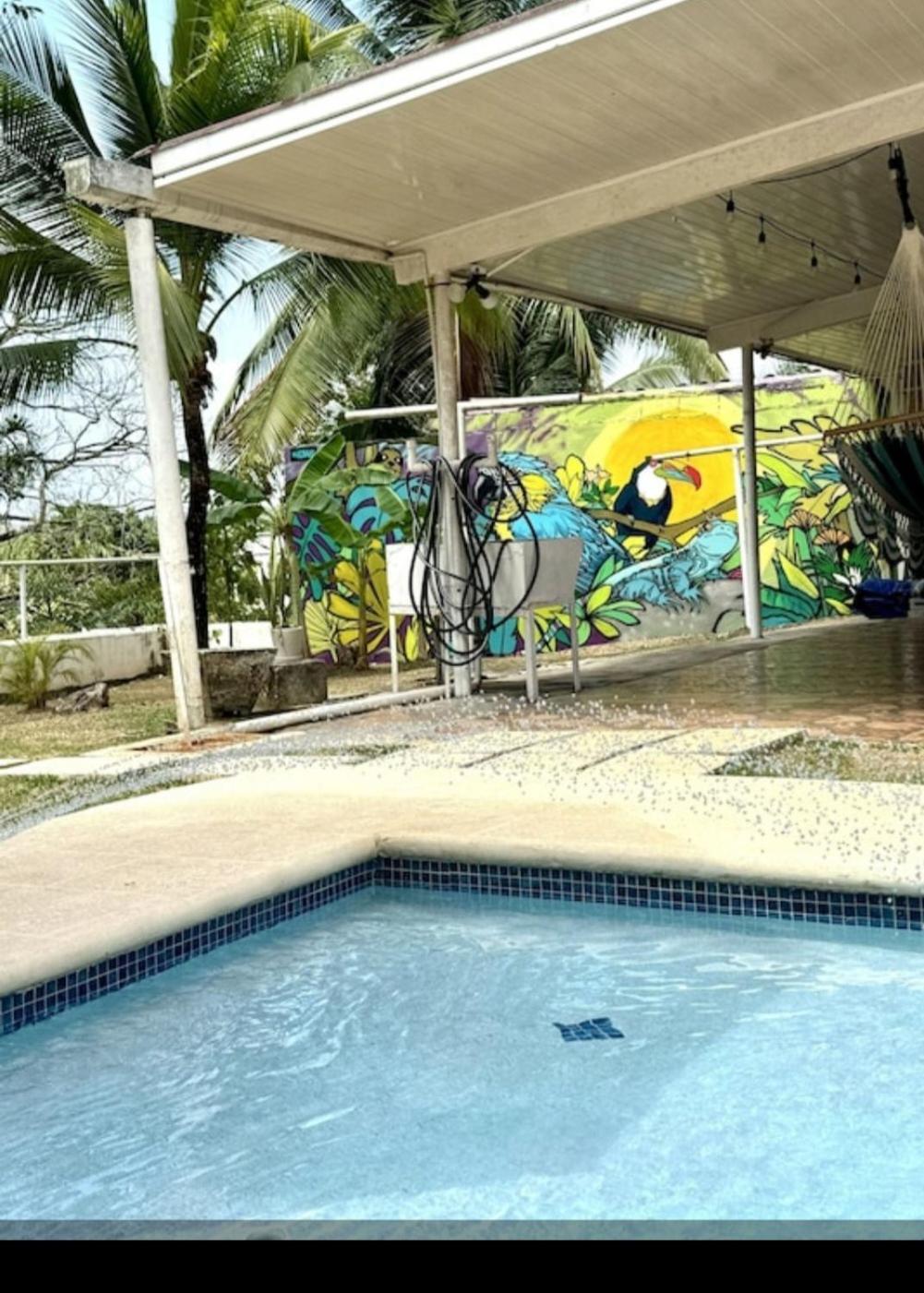 Oasis With Pool Near Panama Canal Bagian luar foto